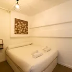 Rent 1 bedroom apartment of 30 m² in Barcelona