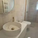 Rent 4 bedroom apartment of 180 m² in Γλυφάδα