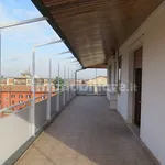 Affitto 3 camera casa di 100 m² in Bologna