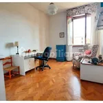 Rent 5 bedroom apartment of 140 m² in Florence