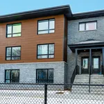 5 bedroom apartment of 1108 sq. ft in Joliette