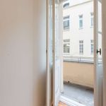 Rent a room of 161 m² in berlin