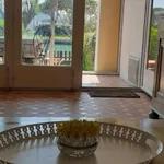 Appartement de 35 m² avec 2 chambre(s) en location à Grimaud