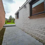 Huur 2 slaapkamer huis van 112 m² in Roeselare