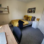 Rent 6 bedroom house in East Of England