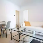 Rent 4 bedroom apartment in Barcelona