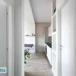 Affitto 2 camera casa di 62 m² in Milan