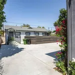 Rent 3 bedroom student apartment in Los Angeles