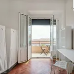 Rent 16 bedroom apartment in Lisbon