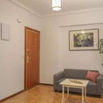 Rent a room of 310 m² in Madrid