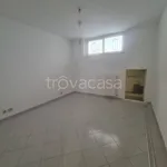 Affitto 3 camera appartamento di 80 m² in Valenzano