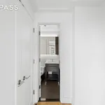 Rent 1 bedroom apartment of 55 m² in New York City