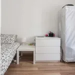 Rent a room in lisbon