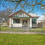 Rent 3 bedroom house of 442 m² in Ballarat Central