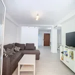 Rent 4 bedroom house of 95 m² in Málaga