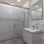 Rent 4 bedroom house in Praha - východ