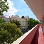 Rent 11 bedroom apartment in Lisbon