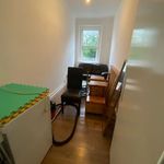 Rent 4 bedroom flat in East Of England