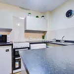 Rent 3 bedroom apartment of 60 m² in Cambridge