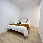 Rent a room of 130 m² in valencia