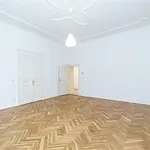 Pronajměte si 4 ložnic/e byt o rozloze 110 m² v Prague