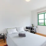 Rent 4 bedroom apartment in Lisbon