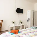 Pronajměte si 2 ložnic/e byt o rozloze 79 m² v Prague