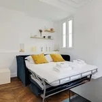 Rent 1 bedroom apartment of 33 m² in Paris