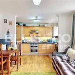 Rent 2 bedroom flat of 47 m² in London