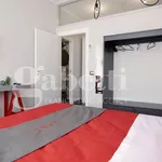 Rent 2 bedroom apartment of 75 m² in Napoli