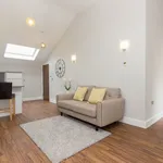 Rent 1 bedroom flat of 41 m² in Cambridge