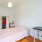 Rent a room in lisbon