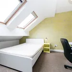 Rent 6 bedroom house in Leeds