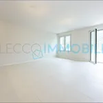 Affitto 2 camera appartamento di 79 m² in Lecco