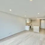 Rent 2 bedroom apartment in Glen Waverley