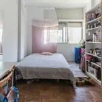 Rent a room in lisbon