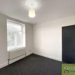 Rent 2 bedroom house in Oldham