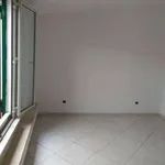 Affitto 2 camera appartamento di 80 m² in Naples