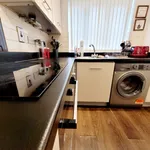 Rent 2 bedroom flat in Salford