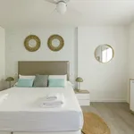 Rent 1 bedroom apartment of 538 m² in Málaga