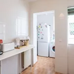 Rent a room of 120 m² in madrid