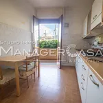 3-room flat corso Goffredo Mameli 104, Centro - Interno Ferrovia, Rapallo