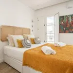 Rent 3 bedroom house of 170 m² in Olhão