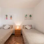 Rent 2 bedroom apartment of 80 m² in Santa Cruz de Tenerife