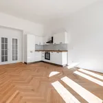 Pronajměte si 2 ložnic/e byt o rozloze 52 m² v Prague