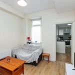 Rent 3 bedroom house in Belfast