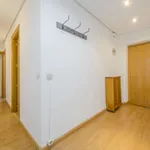 Rent a room of 120 m² in madrid