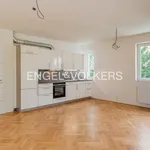 Pronajměte si 2 ložnic/e byt o rozloze 71 m² v Capital City of Prague