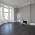 Rent 3 bedroom flat in Glasgow  West