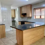 Rent 3 bedroom house of 19 m² in Randburg